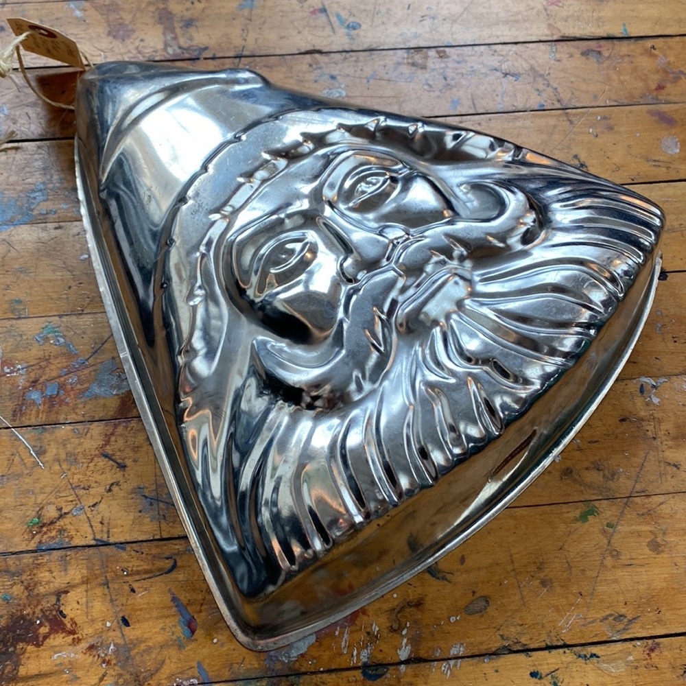 Vintage Father Christmas cake mold pan Santa bunt